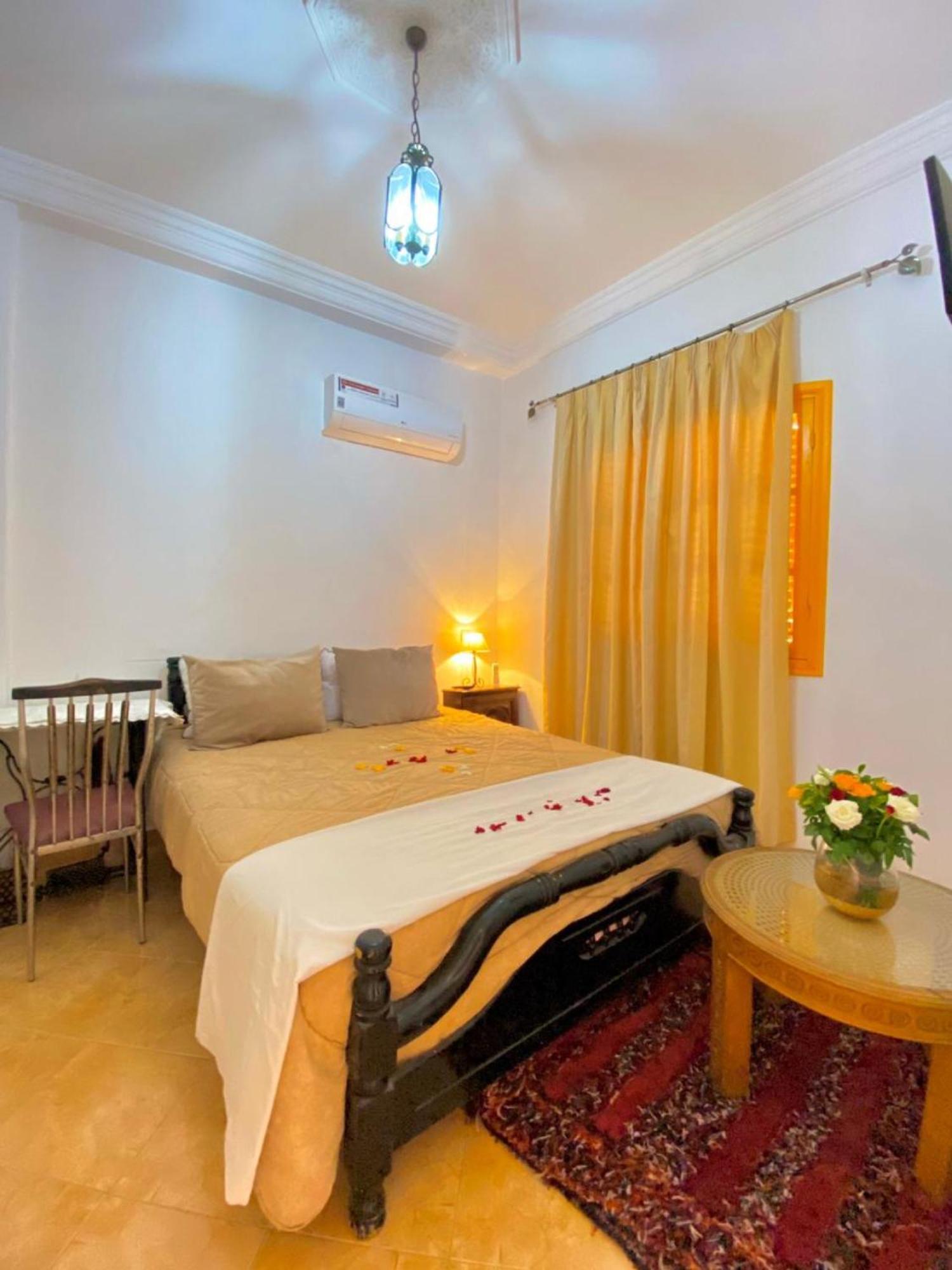 Dar Baddi Hotel Lahebichate Bagian luar foto